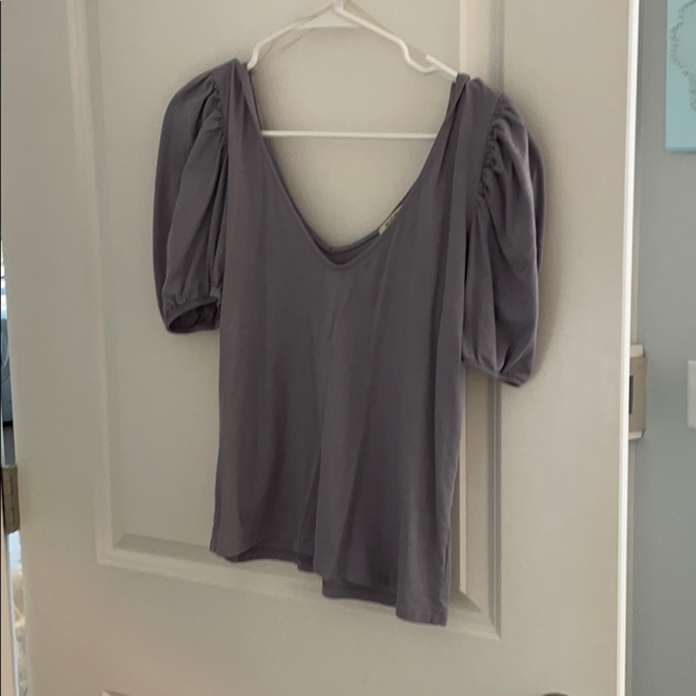 Purple puff sleeve tee